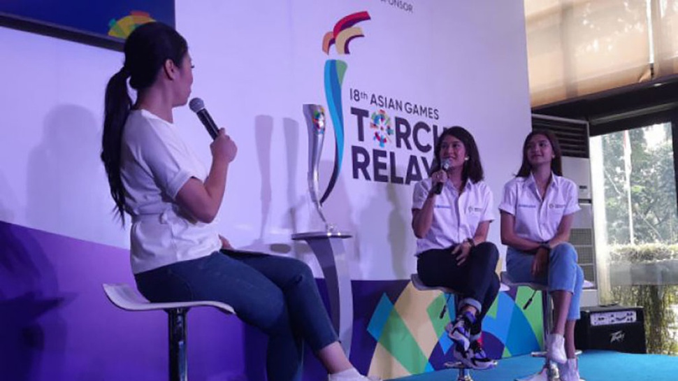 Dian Sastro dan Mikha Tambayong Jadi Pembawa Obor Asian Games 2018