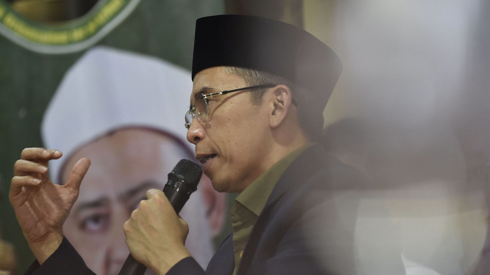 TGB Sebut Tak Ada Niat Robohkan Prasasti SBY di Bandara Lombok