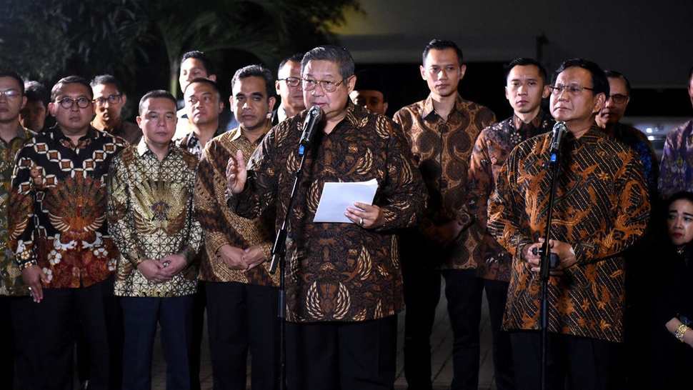 Peringatkan Ucapan Ali Ngabalin, SBY: Saya Bukan Bawahan Jokowi 