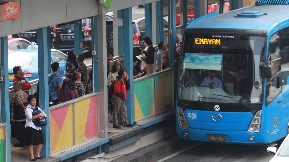 Transjakarta Gratis Mulai Jam 18.30 Hari Ini Sampai Listrik Normal