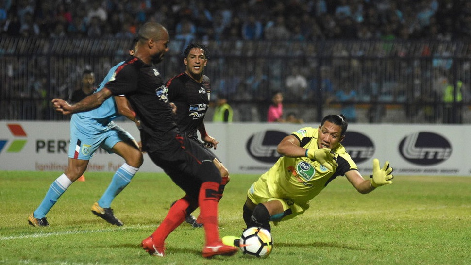 Hasil Persipura vs Arema FC: Hujan Peluang di Babak Pertama