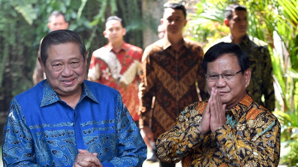 Manuver Politik SBY Jelang Pilpres: Dukung Prabowo, Puji Jokowi 