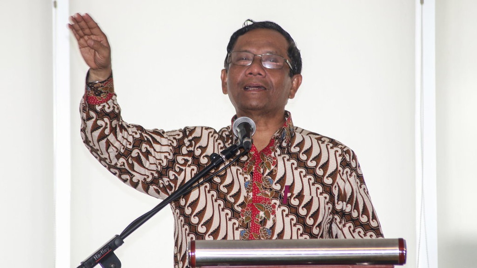 Jubir Jokowi-Ma'ruf: Mahfud MD Mungkin Masih Emosi Saat di ILC