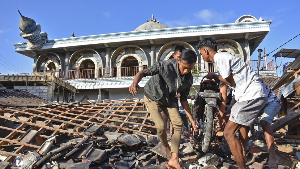 Gempa Lombok: Polri Kirimkan Ratusan Personel Tambahan ke NTB