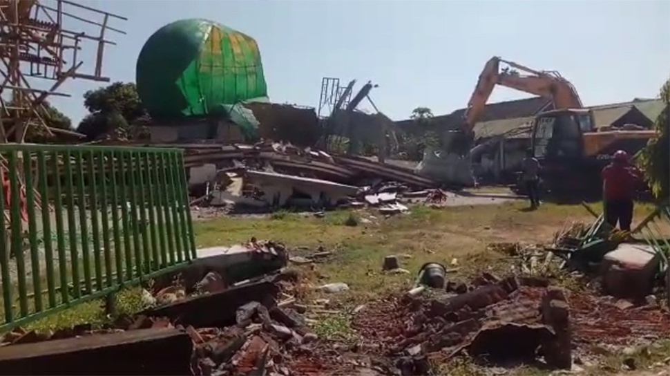 Puluhan Korban Gempa Terjebak Reruntuhan Masjid Berhasil Dievakuasi