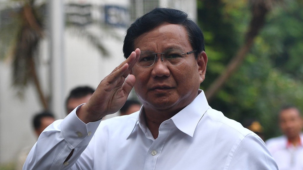 Canda Prabowo: Sekarang Sudah Sabar, Harusnya Dulu Kudeta