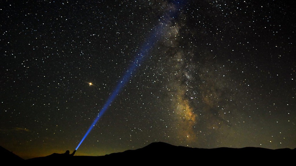 Apa Itu Meteor Perseid? Puncaknya 12 dan 13 Agustus 2023