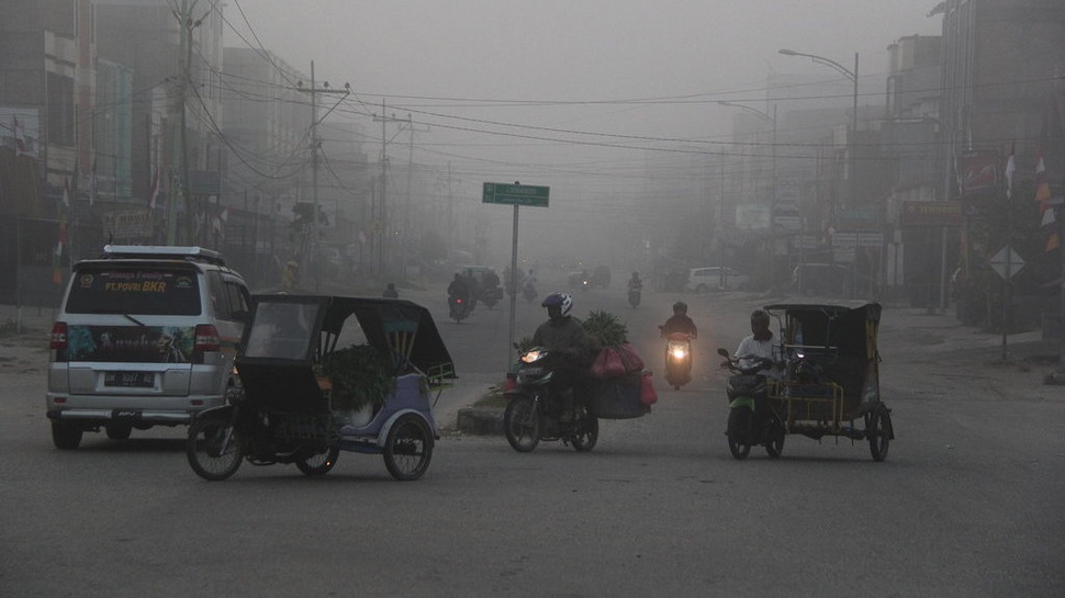 Kota Bengkalis Riau Mulai Diselimuti Kabut Asap Akibat Karhutla