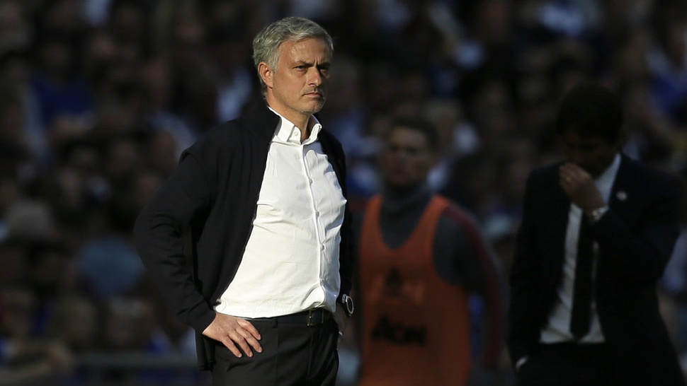 Jose Mourinho Resmi Tinggalkan Manchester United