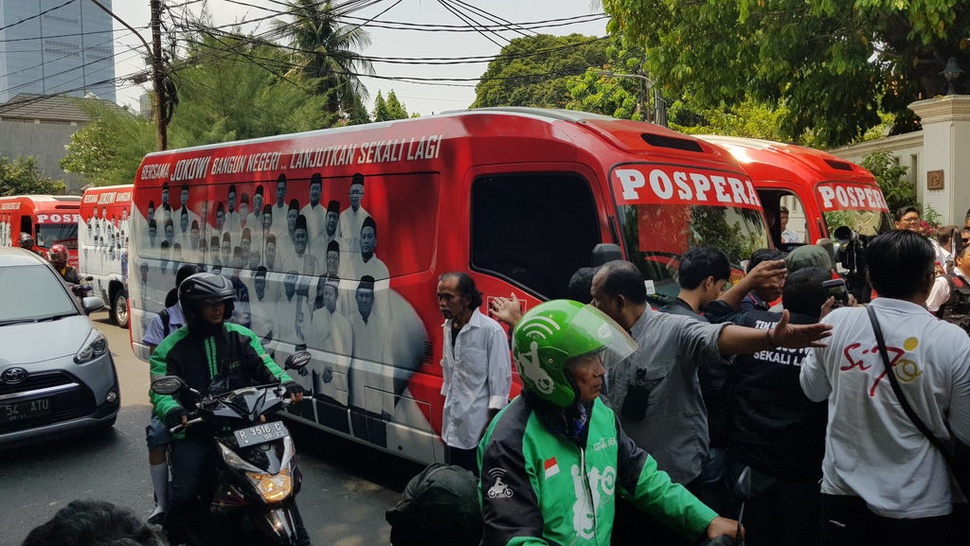 Tim Kampanye Jokowi Luncurkan 5 Minibus Tanpa Foto Ma'ruf Amin
