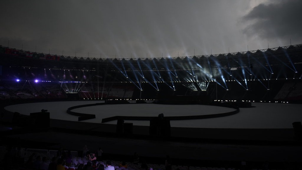 Stadion GBK Diguyur Hujan, Jadwal Penutupan Asian Games Tak Berubah