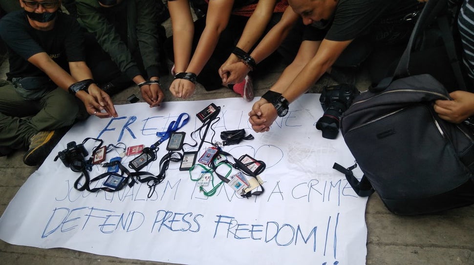 Jurnalis Indonesia Desak Bebaskan 2 Jurnalis Reuters yang Dipenjara