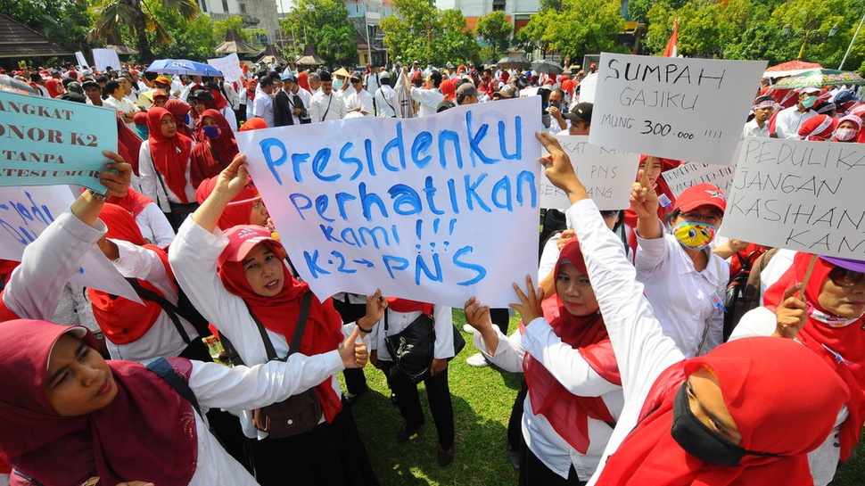 Sentilan Guru Honorer kepada Jokowi Jelang Pemilu