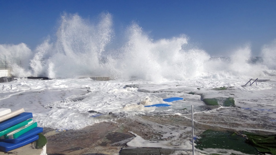 Mengapa Orang Nekat Rekam Video Amatir Terjangan Tsunami?