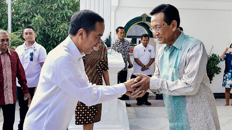 Kunjungi Keraton Yogya, Jokowi Berbincang Soal Cucu dengan Sultan