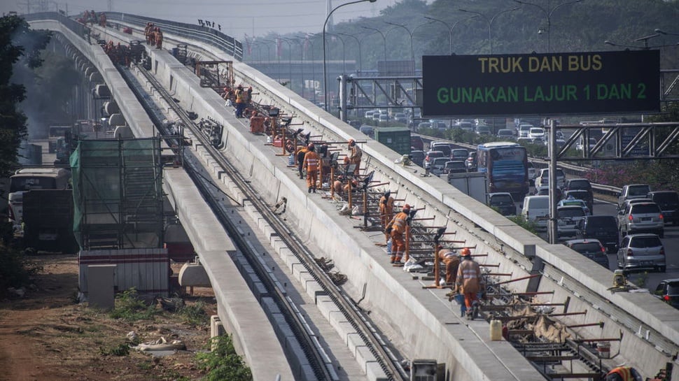 Biaya Bangun LRT Mahal, Luhut: Karena Dibangun Elevated