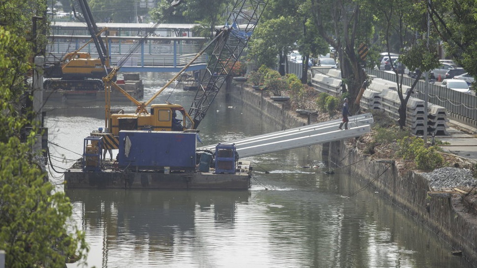 Naturalisasi Sungai DKI Jakarta Terhambat Koordinasi dengan Pusat
