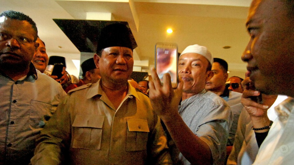 Larangan Kampanye di Pesantren, Tim Prabowo: Jokowi Juga Tak Boleh