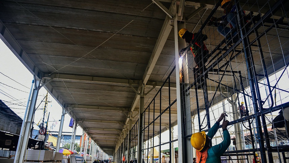 2018/10/17/pembangunan-skybridge-tanah-abang--4--tirto.id-arimacswilander.jpg