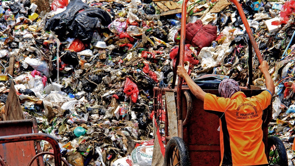 Sampah di Jakarta Berkurang 620 Ton/Hari Berkat Social Distancing
