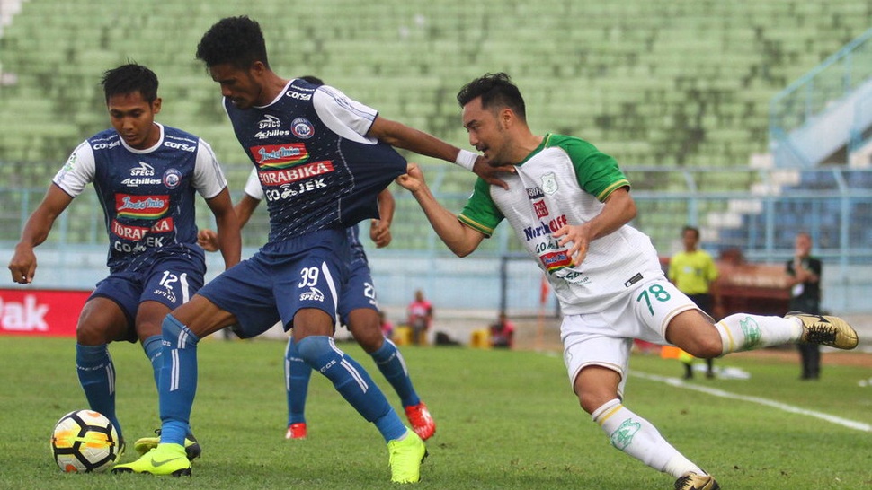 Arema FC Perpanjang Kontrak Alfin Tuasalamony Hingga 2021