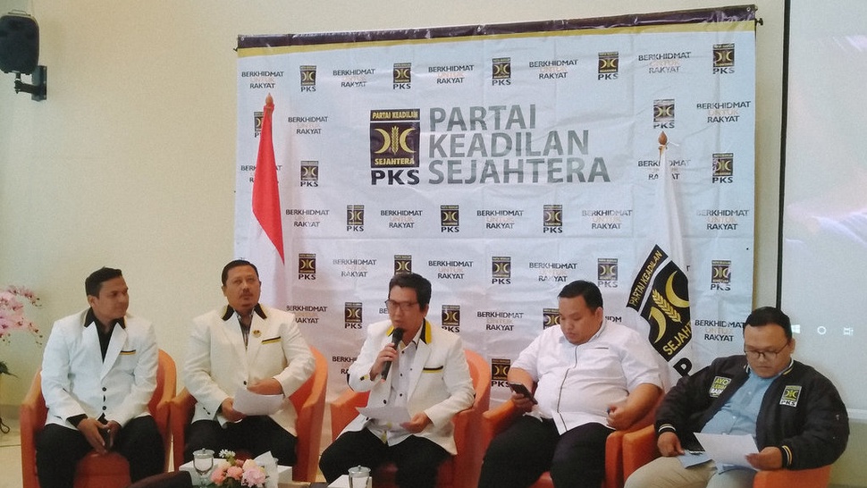 Ogah Pikirkan Hasil Survei, BPN Sebut Prabowo Nyaris Salip Jokowi