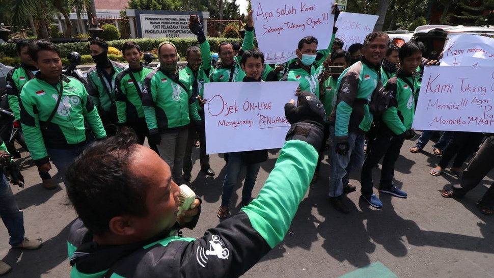 Pengemudi Ojol Demo Tolak Wacana Larangan Melintas Jalan Nasional