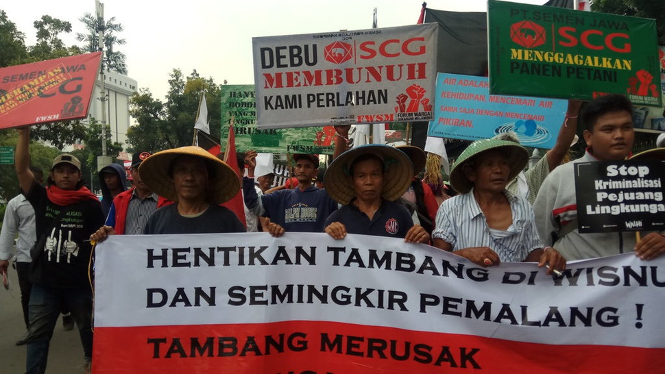 Ratusan Petani Demo Tolak Kriminalisasi Aktivis Lingkungan