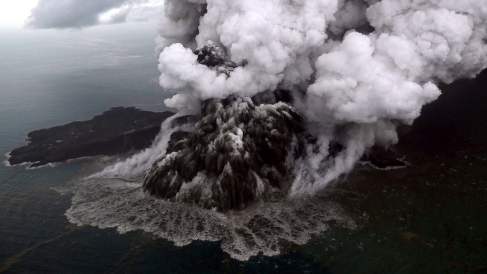 PVMBG Ragu Erupsi Krakatau Jadi Pemicu Tsunami Banten