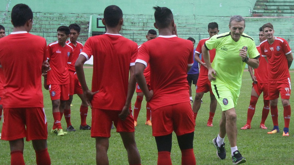 Jelang Arema FC vs Persib: Dapat Kritik, Singo Edan Berbenah