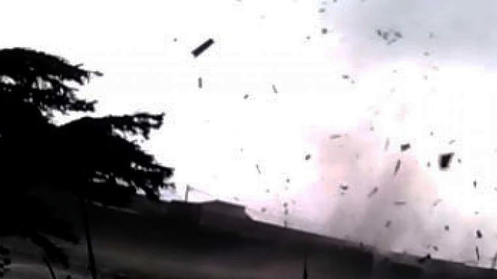 BMKG Pastikan Angin Kencang di Rancaekek Bukan Tornado