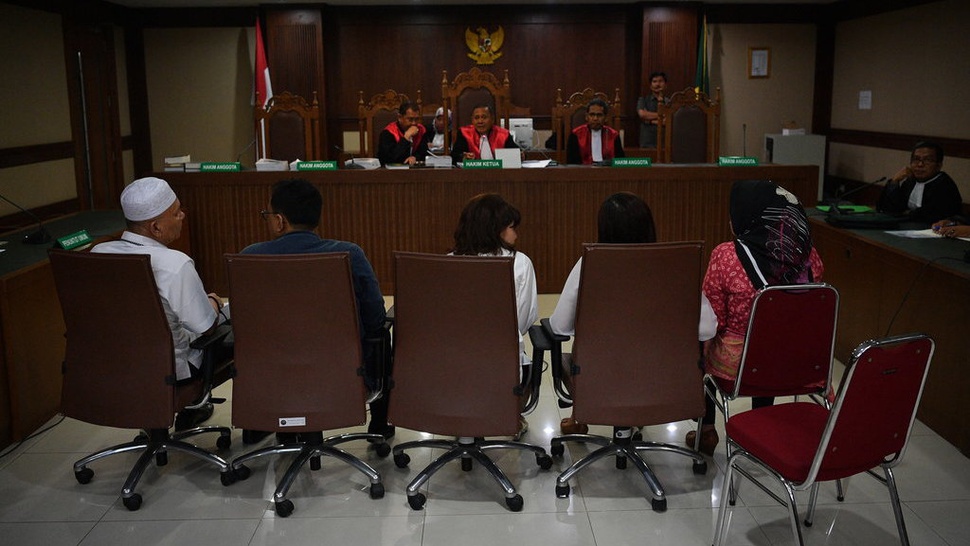 Empat Terdakwa Kasus Suap DPRD Sumut Divonis 4 Tahun Penjara