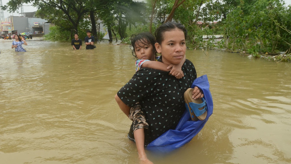 2019/01/23/antarafoto-makassar-banjir-220119-smt-1.jpg