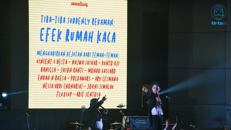 2019/01/30/pertunjukan-musik-efek-rumah-kaca--11--tirto.id-hafitz-maulana_.jpg