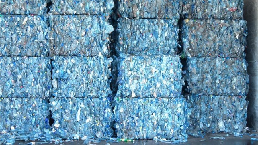 Inovasi Baru Mengubah Sampah Plastik Jadi Kertas yang Mudah Terurai