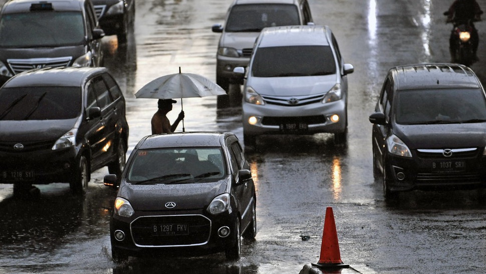 Prakiraan cuaca BMKG: Hujan Lokal akan Terjadi di Seluruh Jakarta