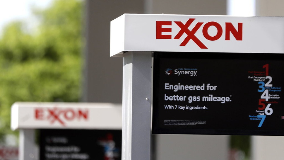 Exxon Mobil Mengepung Desa dengan 