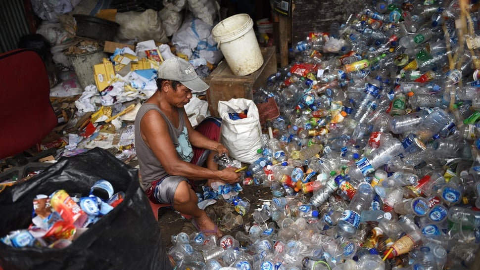 KLHK Minta Produsen Tarik Kembali Sampah Plastik yang Tak Dipakai