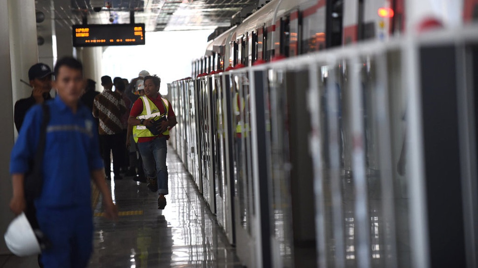 LRT Jakarta Ditargetkan Angkut 14.000 Penumpang per Hari
