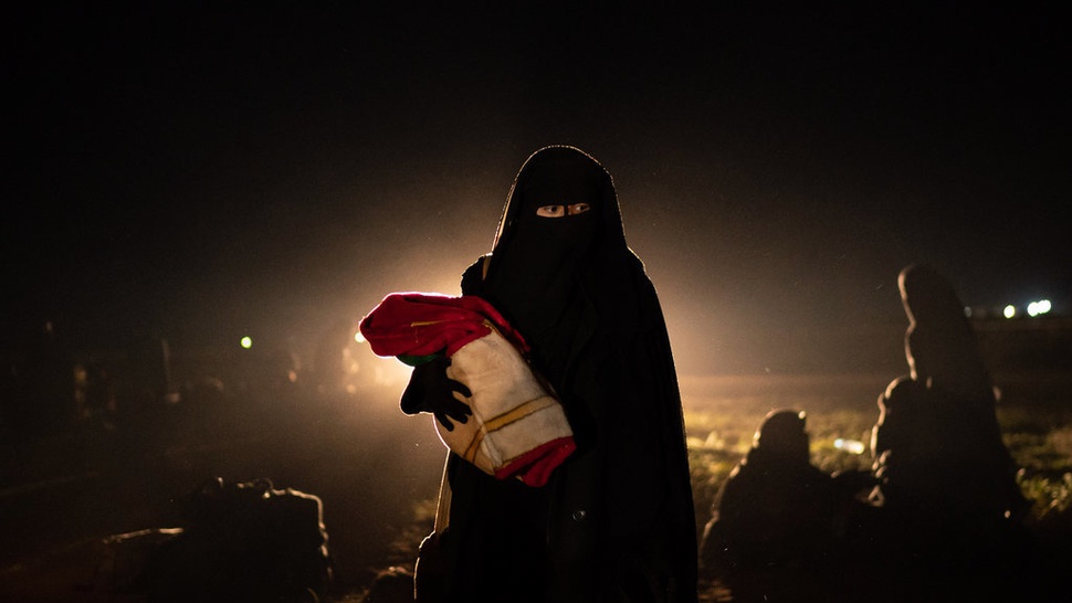 Ribuan Warga Diyakini Masih Berada di Kantong ISIS Baghouz