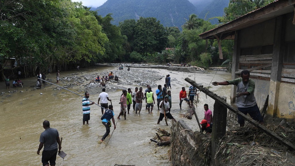 BNPB Kucurkan Dana Rp1 Miliar untuk Posko Banjir di Sentani