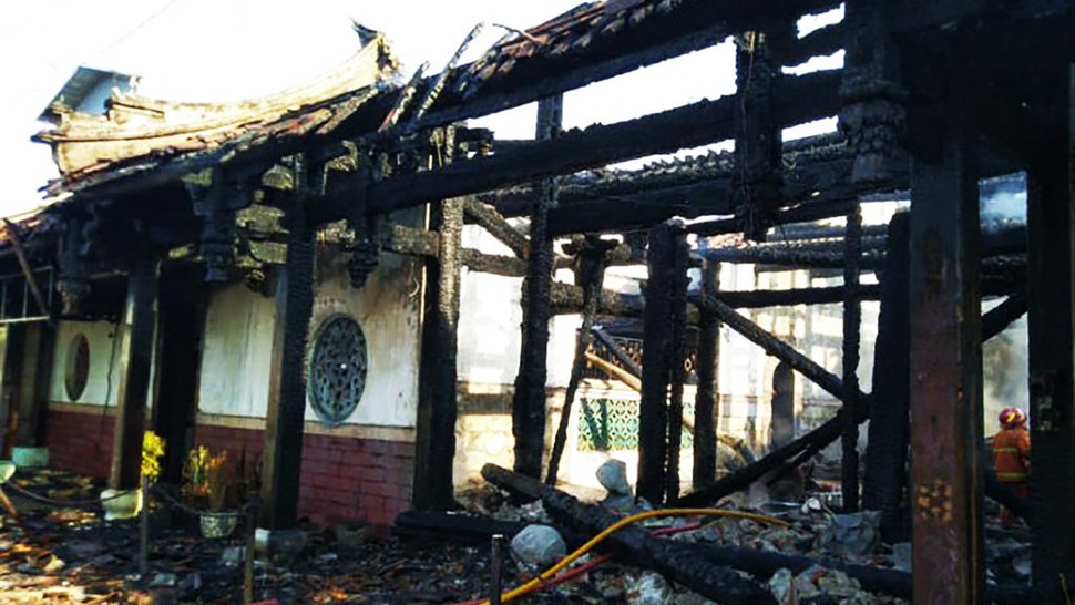 Satu Korban Tewas Saat Kebakaran Kelenteng Tay Kak Sie Semarang
