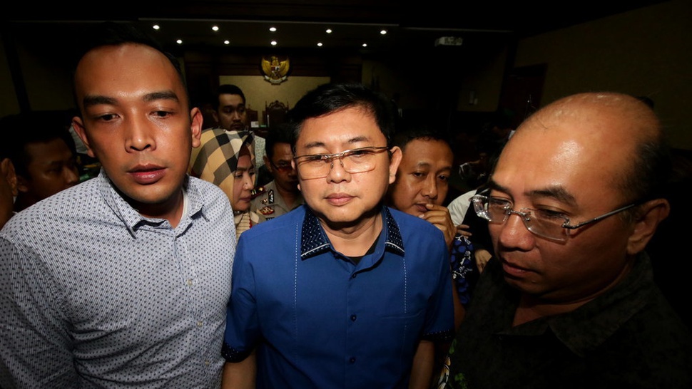 PT DKI Jakarta 'Sunat' 2 Tahun Hukuman Lucas & Buka Blokir Rekening