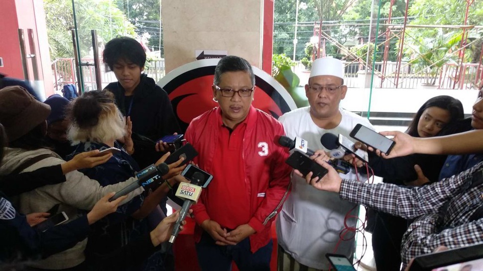 Respons PDIP Soal Dugaan PAN Lobi Jokowi untuk Kursi Ketua MRP/DPR