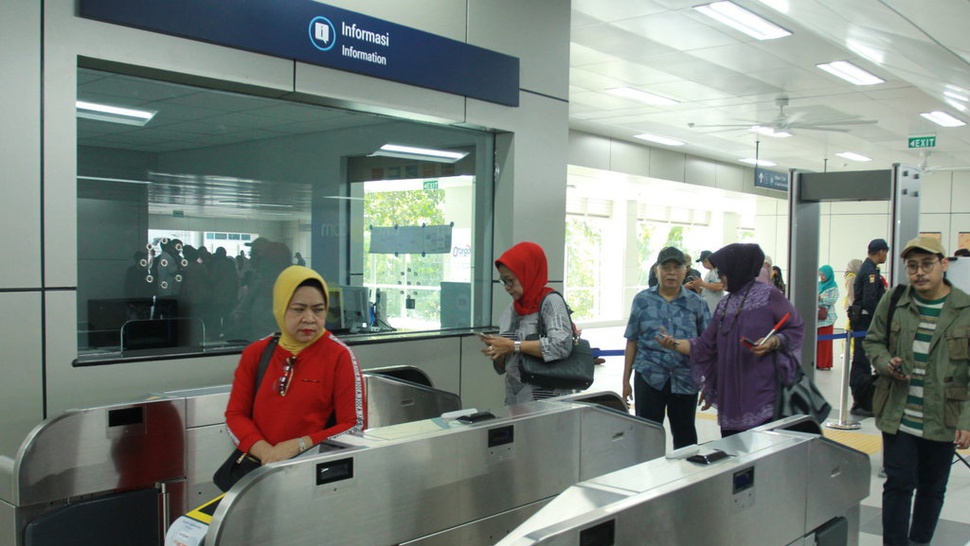 Forum Warga Kota Jakarta Minta Anies Batalkan Tarif MRT Rp14.000