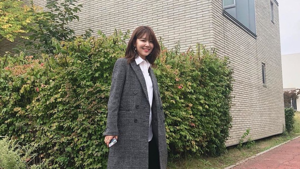 Sooyoung SNSD Tandatangani Kontrak dengan Saram Entertainment
