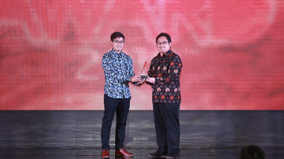 Wuling Cortez Raih Penghargaan di Ajang Otomotif Award 2019