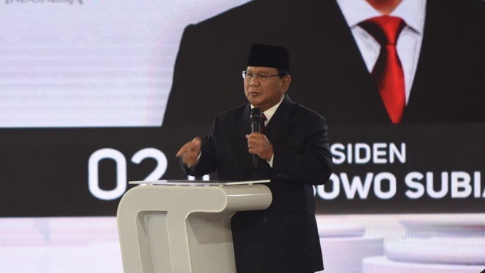 Persoalkan Tawa Penonton Debat, Prabowo: Pertahanan Rapuh, Lucu Ya?