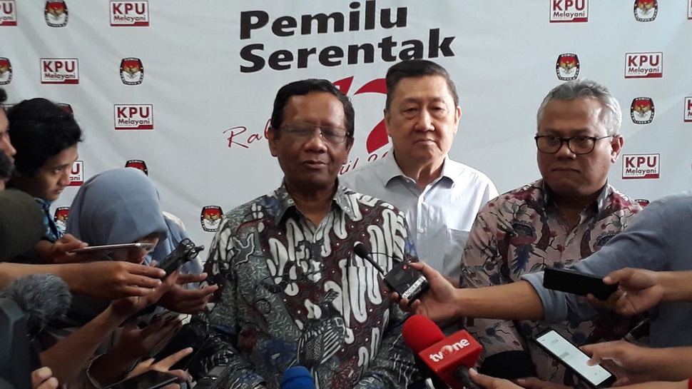 Sindir Adik Prabowo, Mahfud: Sengketa Pemilu Tak Bisa Dibawa ke PBB