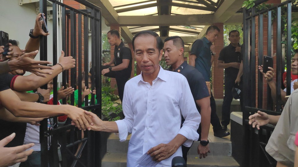 LSI Denny JA: Jokowi Potensi Menang karena Kinerjanya Disukai